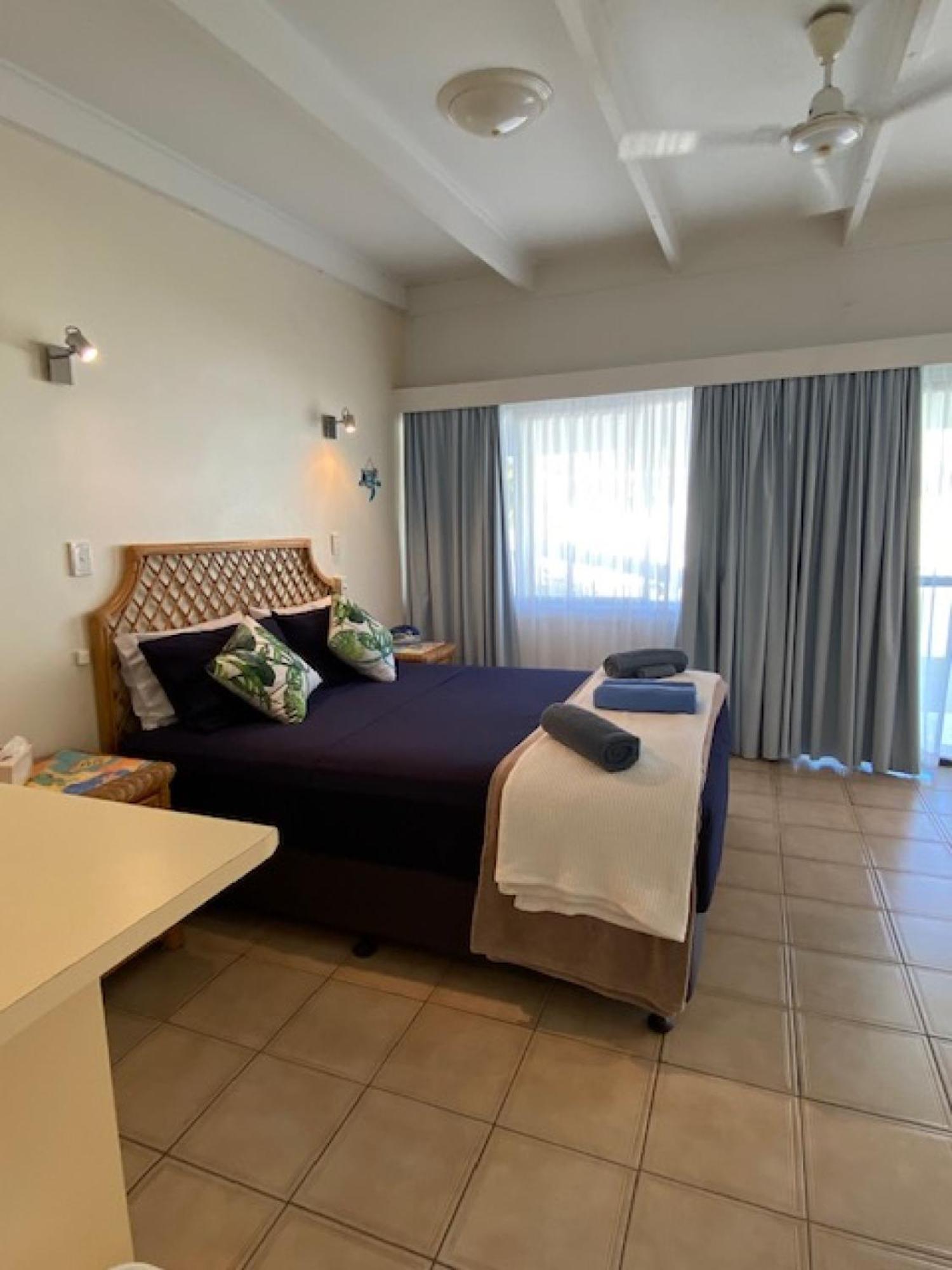 Affordable Island Escape! Queen Studio, Nelly Bay エクステリア 写真