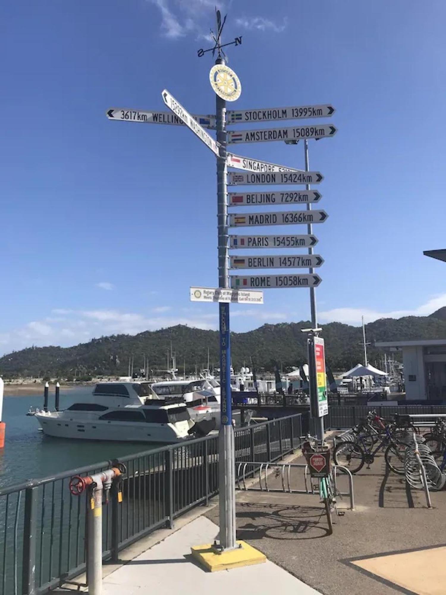Affordable Island Escape! Queen Studio, Nelly Bay エクステリア 写真