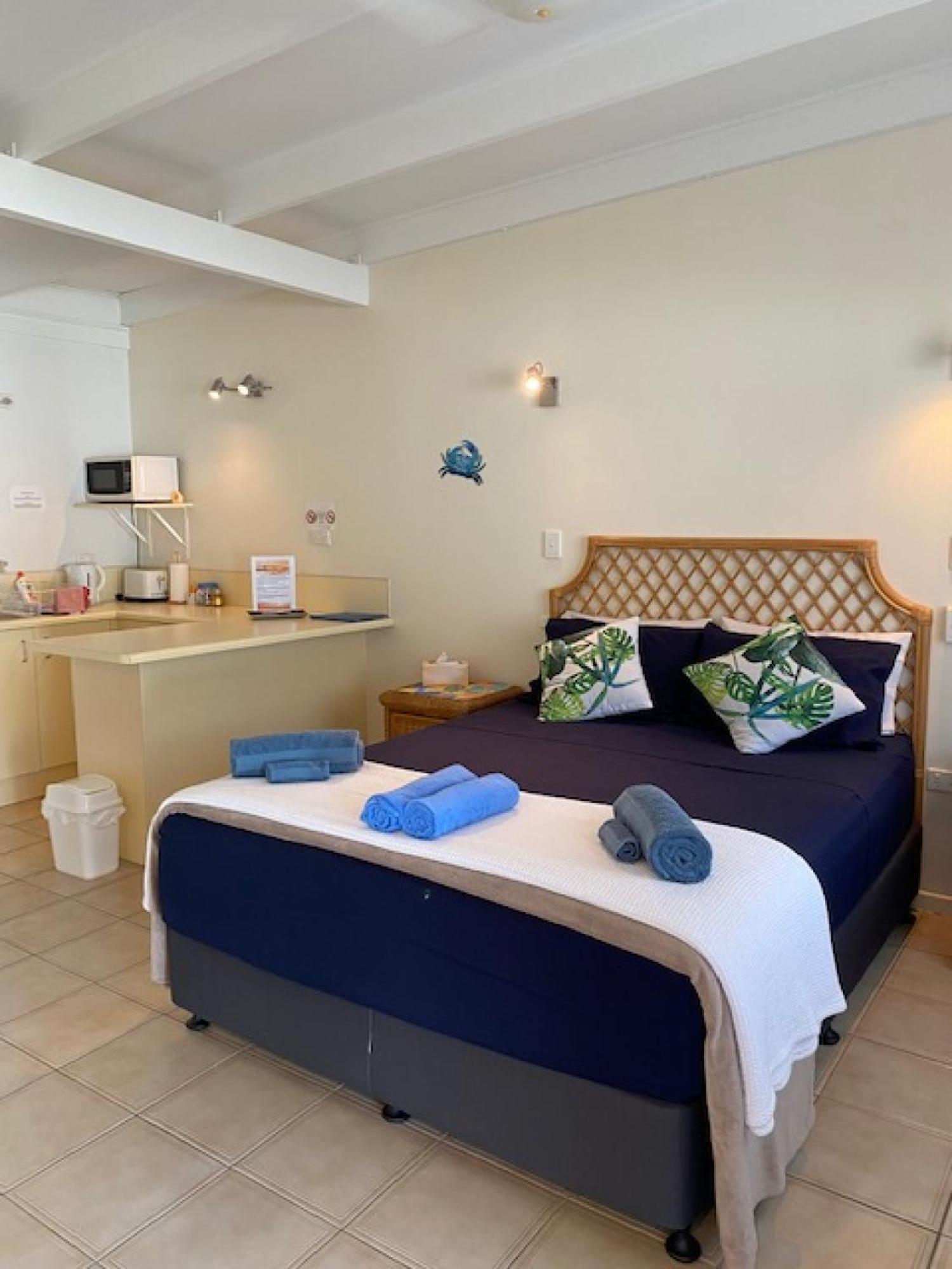 Affordable Island Escape! Queen Studio, Nelly Bay エクステリア 写真