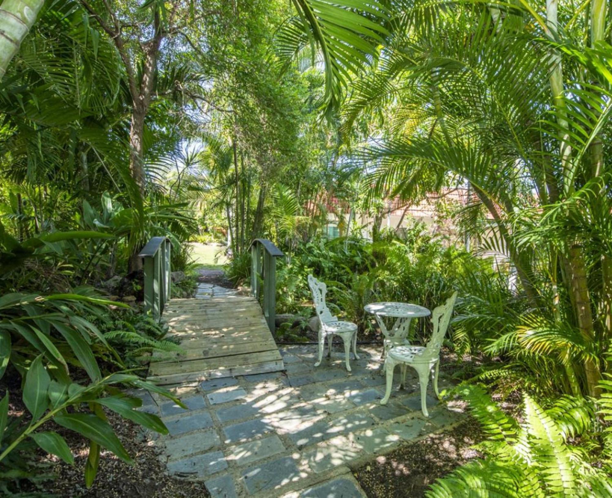 Affordable Island Escape! Queen Studio, Nelly Bay エクステリア 写真